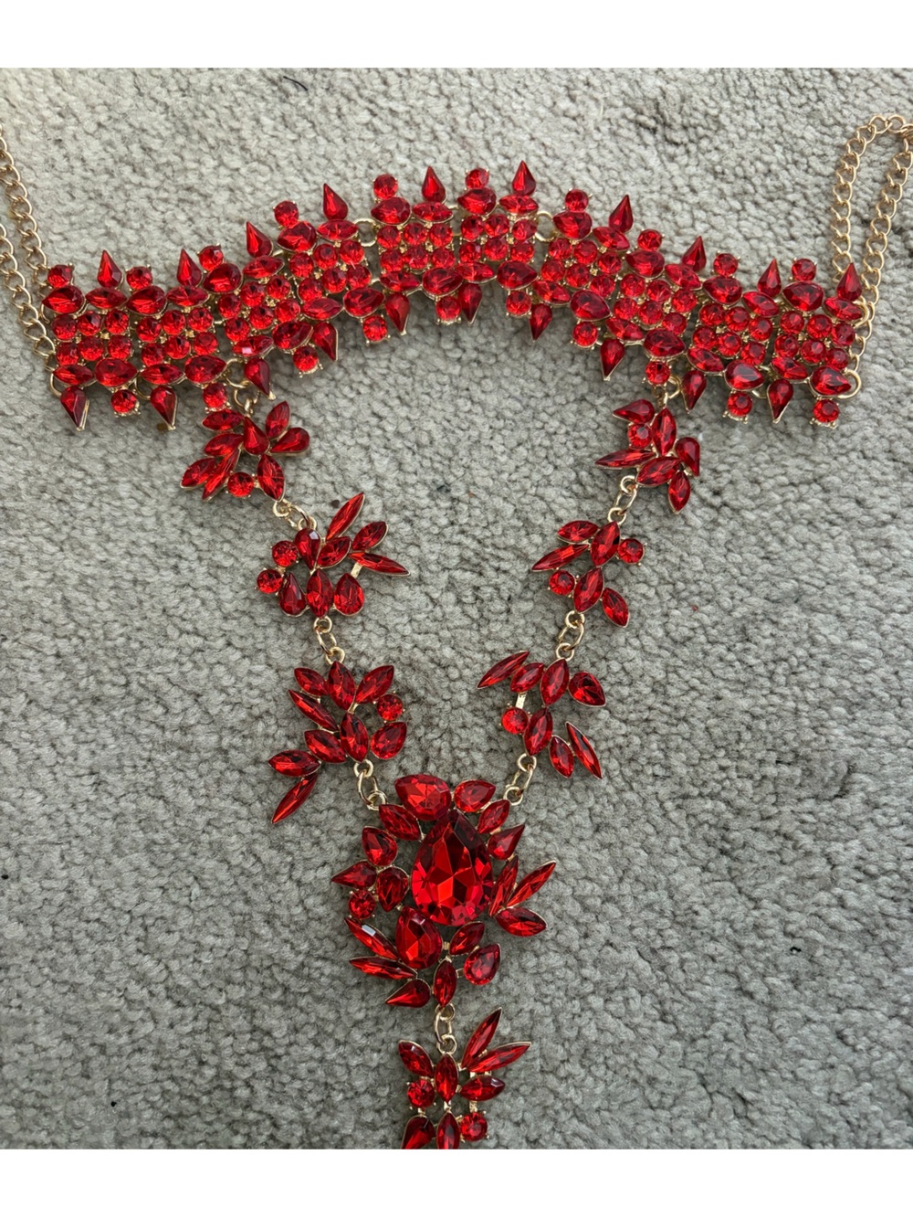 NWOT Aratta- Dramatic Red Crystal Bib Necklace with Gold-Tone Setting - Picture 15 of 16